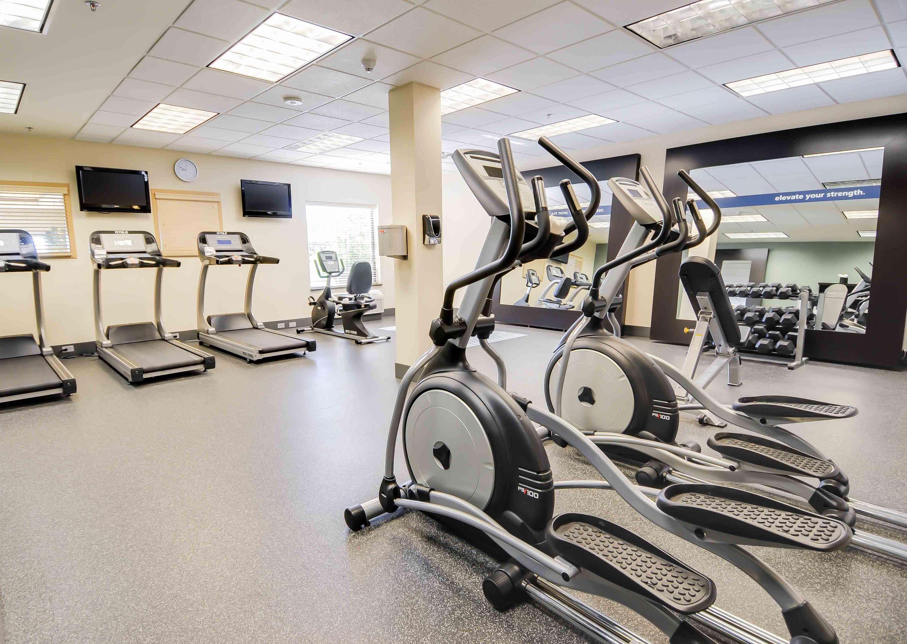 Hampton Inn & Suites Пайндейл Екстериор снимка
