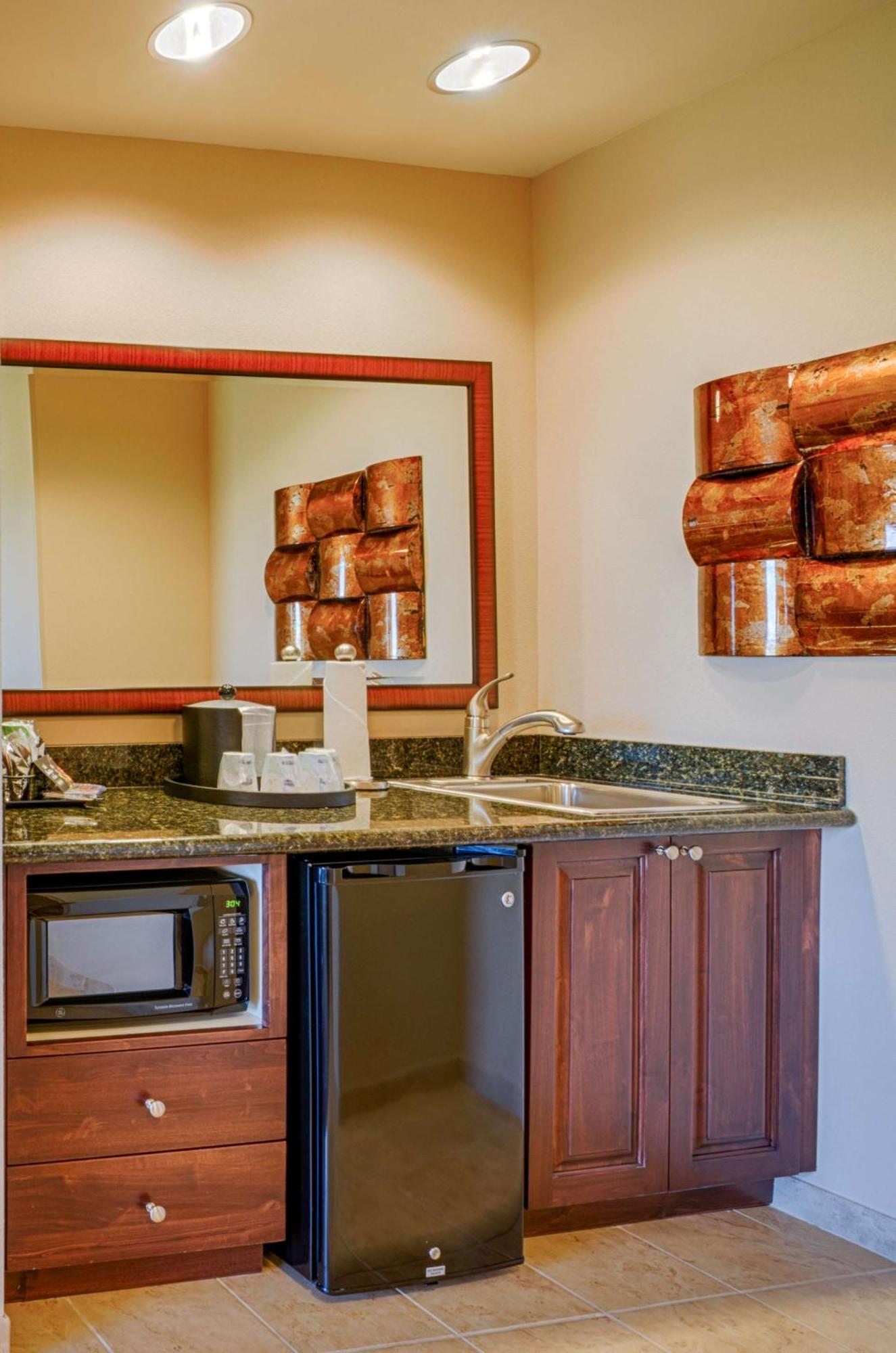 Hampton Inn & Suites Пайндейл Екстериор снимка