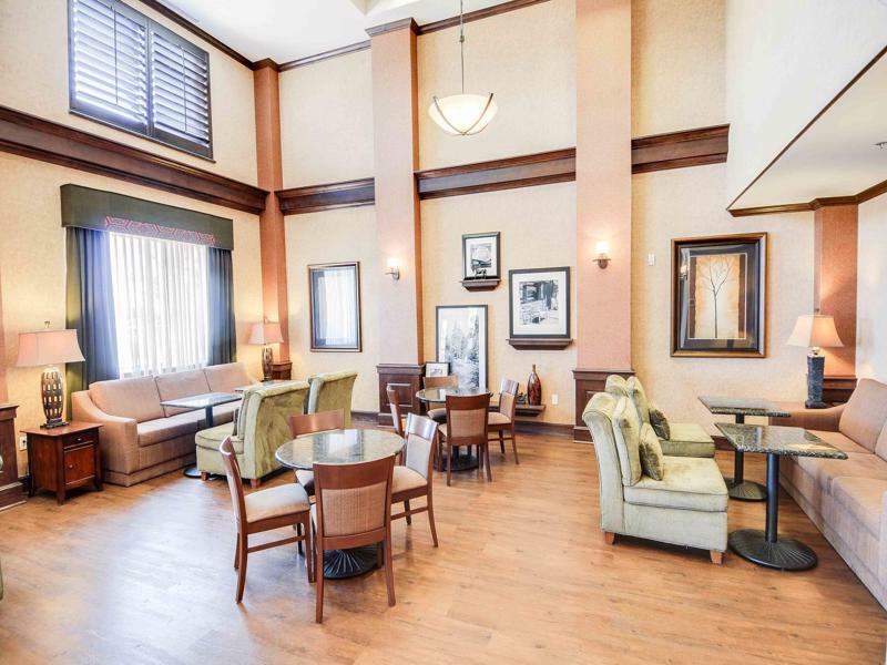 Hampton Inn & Suites Пайндейл Екстериор снимка